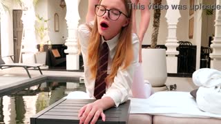 アウトドア - 自然の場所での無料セックスビデオ