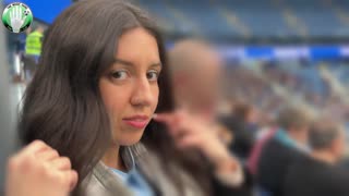 Dostaję mocno w dupę w toaletach stadionu podczas meczu piłkarskiego