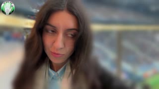 Minua pannaan kovasti stadionin vessoissa jalkapallo-ottelun aikana