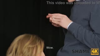 Am Prins-o Încălzindu-se Singură, Vrei să Te Alături?