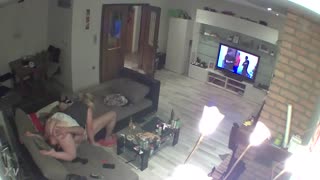 Chubby German amateur facesits in hidden IP cam 69 session