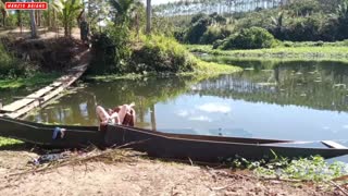 Barco abandonado se convierte en fiesta interracial BBC con creampie, lamida de culo y corridas en tetas naturales