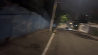 nilikutana na kijana mdogo katika duka la tumbaku ambaye alinichapa mitaani na ndani ya gari akiendesha