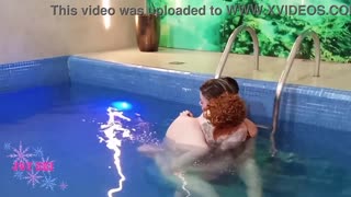 vzal jsem dva mladé 18+ chlapy do motelu, zatímco můj manžel pracuje