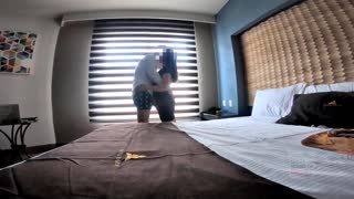 Не вірив, що випускний подарунок - гаряча MILF, яка благає дії