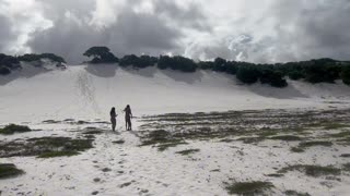 Me aventuré en desierto arenoso para putería salvaje con mis estupendas amigas latinas