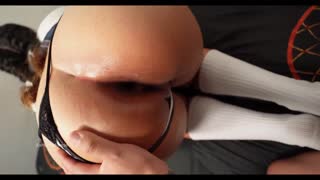 Shh, não grite enquanto sozinha em casa