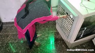 indian wife gets fucked hard by the electrician fixing her water cooler