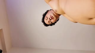 سه دختر سکسی دیپ‌تروت، کس‌زنی و کون‌بازی پرآب خونگی شریک میشن