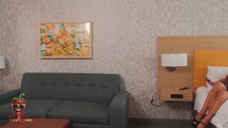 Nagymellű érett MILF Karissa Koxx basz javítót fordított tehénlányban 2. rész