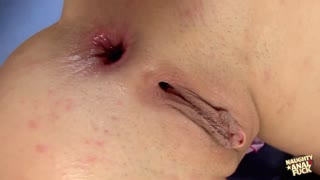 PWET Licking Brunette Kinukuha ng Phenomenal Anal Tambol mula sa Mainit na Lalaki