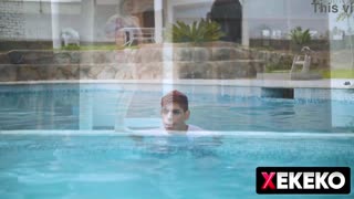 ভেনেজুয়েলান ল্যাটিনা বড় স্তন নিয়ে তার রুমে পরিবর্তন করছে, ভুয়া ফটোগ্রাফার গুপ্তচরবৃত্তি করে