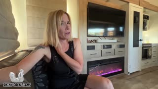 Jane Cane come Matrigna Tentatrice con Cattiva Influenza in Shiny Cock Films
