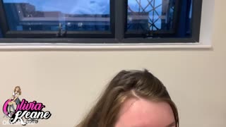 Gadis Cantik British 18 Tahun Dalam Kostum Dan Lingerie Terokai Pengembaraan Luar