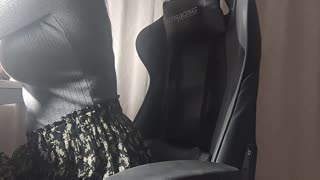 공부하다가 흥분한 가슴 큰 미녀가 자위를 참을 수 없어요!