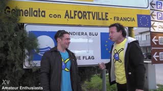 Хеј, да ли сте икада пробали да се упрљате воћем и поврћем за дивљи секс?