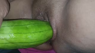 OMG Gadis Amatur 18 Tahun Kongkek Gila di Kereta Orgasme Sebenar!