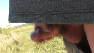 Perv Włapał Stunning Blondynkę Opalającą Się Nagą na Dzikiej Plaży, Dłubiąc do Klimaksu