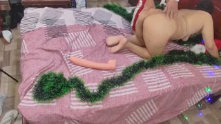 کس و کون زن کون‌گنده رو برای کریسمس می‌خورم