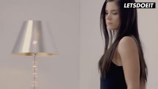 Приголомшлива лесбійська дія з двома красивими моделями!