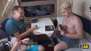 ਪਬਲਿਕ ਟ੍ਰਾਂਸਪੋਰਟ - ਟ੍ਰਾਂਜ਼ਿਟ ਸੈਟਿੰਗਾਂ ਵਿੱਚ ਇਰੋਟਿਕ ਵੀਡੀਓਜ਼ ਕੌਲੀ ਰਾਈਡਾਂ ਨਾਲ