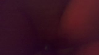 Τρελαίνομαι με ένα κακό κορίτσι για να κρατήσω τα μυστικά μου ασφαλή