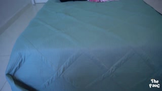 big ass milf claims the bed all to herself but ends up bouncin on cock 🍑😈