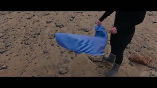 я чувствовал каждый шлепок и плевок, пока Сильвия Сопрано подчинялась грубой доминации на норвежском пляже