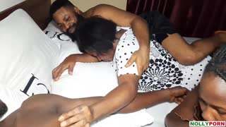 ਵਿਸਫੋਟਕ ਅਫ੍ਰੀਕੀ ਗਰੁੱਪ ਸੈਕਸ ਪ੍ਰੈਗਨੈਂਟ ਬਿਗ ਮੰਮੀ ਅਤੇ ਮੌਂਸਟਰ ਕਾਕ ਐਕਸ਼ਨ ਨਾਲ!