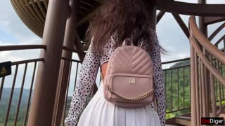 ہجوم والے بس میں لنڈ فلش کرتا ہوں، اجنبی نے ہاتھ سے ختم کر دیا