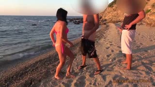 Spontaneous beach orgy with anal creampie and facial cumshots