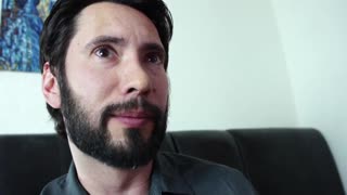 میں اپنا آپ کھو رہا ہوں جب کیسنڈرا نیکس بستر پر ہر طاقتور دھکے کو لے رہی ہے