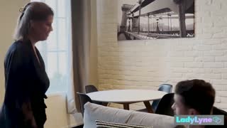 Apa LadyLyne Nggodha Tetangga Anyar Karo Kurva Sempurna?