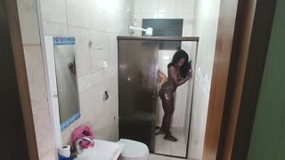 Hidden Cam Sees Black Latina Creampie on Guy's Dick