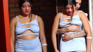 新しいリアルなラティーナ人形を激しい支配セックスでテストする動画