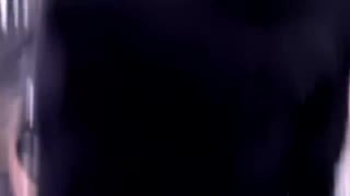 Тсс тихо, поки я заганяю великий член глибоко в твою тісну дірку