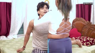 دسی یوگا ٹیچر کو لیدی گینگ نے باہر سخت پاؤنڈ کیا ہندی آڈیو کے ساتھ