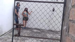 Привіт, я з хлопцем просто розмовляли, і я показала йому дупу для трахання