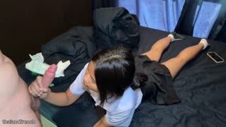 18éves thai diák uniformban lovagol a turista faszán misszionáriusban arcpiszkításig