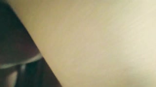 Dreier Bareback mit Penelope Olsen, Titten in heißem Sperma getränkt