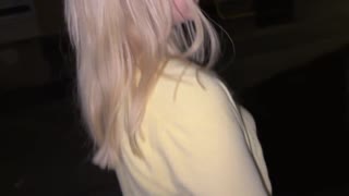 Чуках блондинка съседка 18+ яко на ваканция, дупето й зее широко