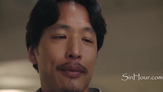 Ebony Eşim Kavisli Asyalıyı Hakimiyet Altına Alıyor - Connie Perignon, August Skye