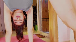 Uttaran20 - Passion-HD Дівчата діляться веселим моментом тріо