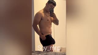 Ne jebi mi usku guzu prejakim kurocem ili ćeš je razvaliti