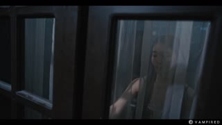 3D аниме ужас: азиатско момиче среща домашно нахлуване от рогата вампирка с големи цици за лесбийско лижене, унижение и ножично доминиране