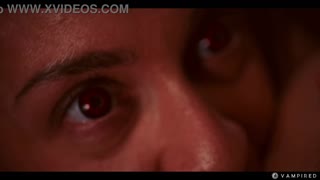 3D Anime Horror: Asian girl home invasion ng horny vampire para lesbian licking, humiliation, scissoring