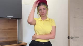 کیس تنگ - ویدیوهای سکس با برجسته کردن تناسب‌های محکم و نماهای نزدیک