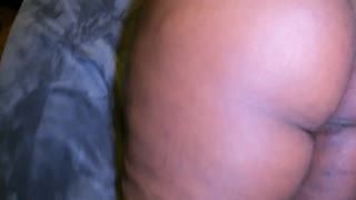 Супер BBW показва огромните си извивки и актове