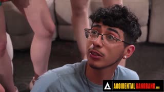 Føler intens rus av revers gangbang med MILF-naboer