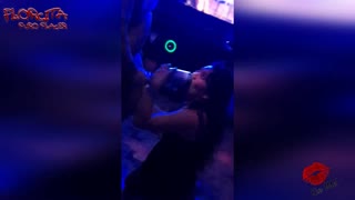 Smjela analna zabava eksplodira kremastim mliječnim creampie-ima